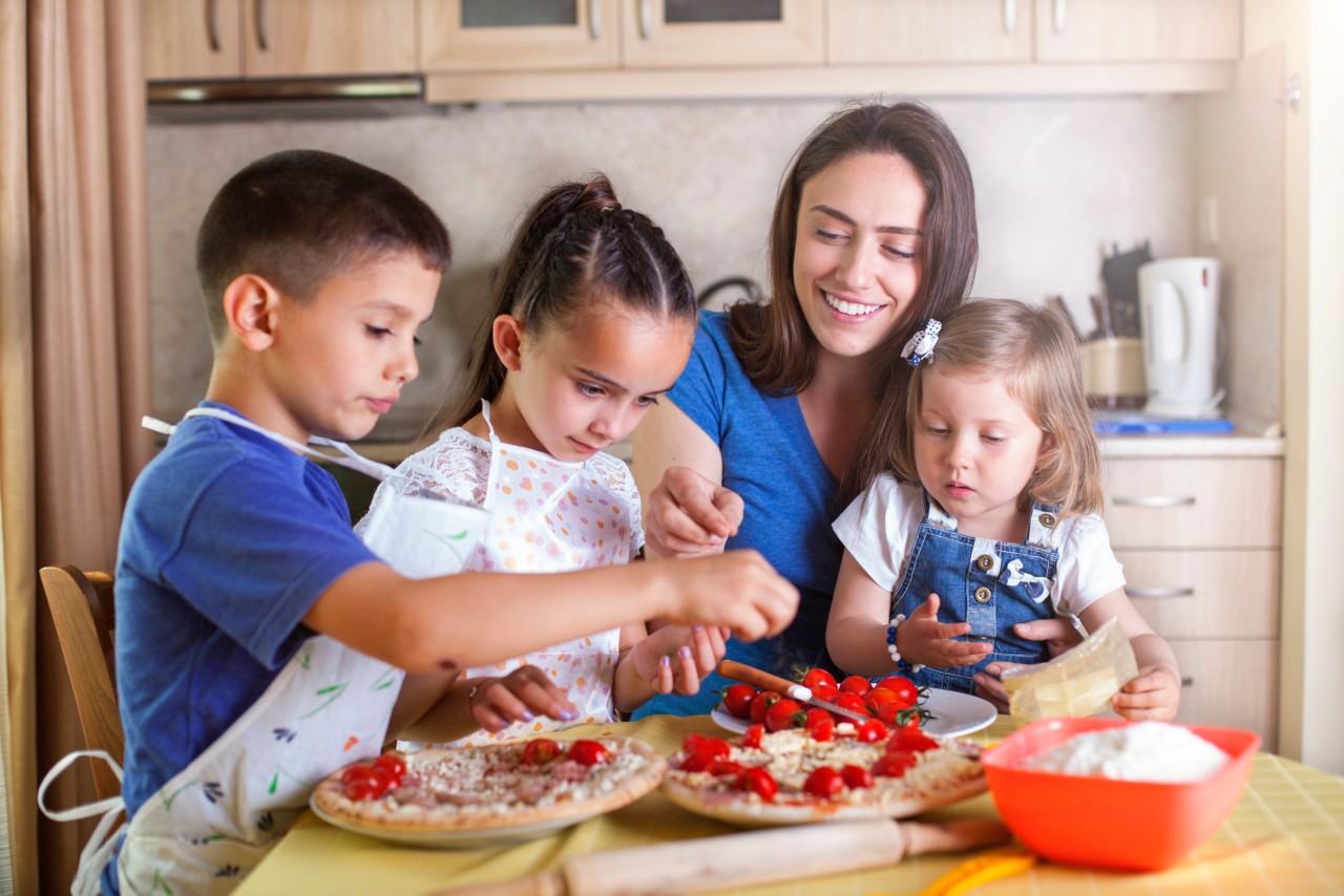 Family, Cooking, Pizza, Togetherness, Laughing