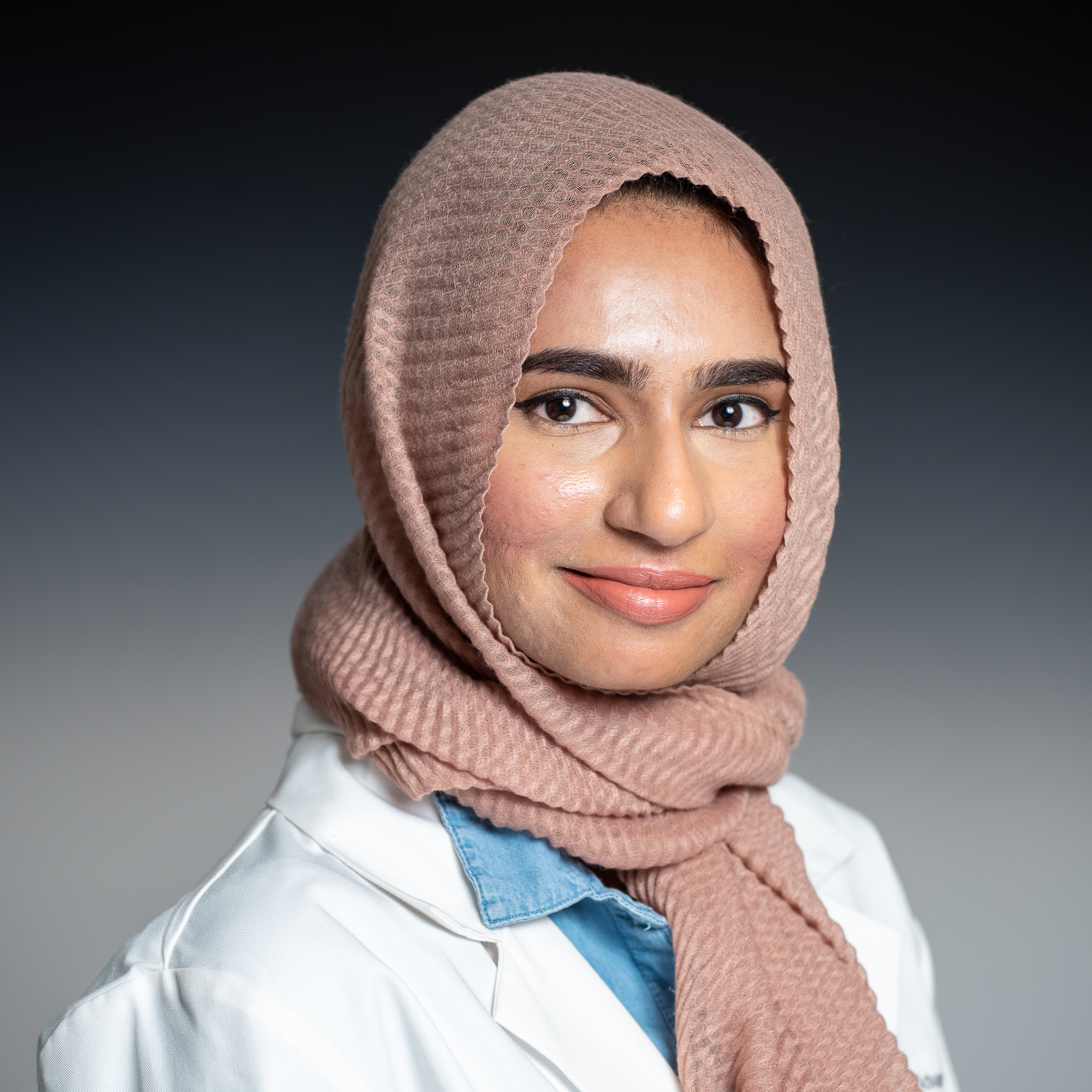 Anam Sarfaraz portrait