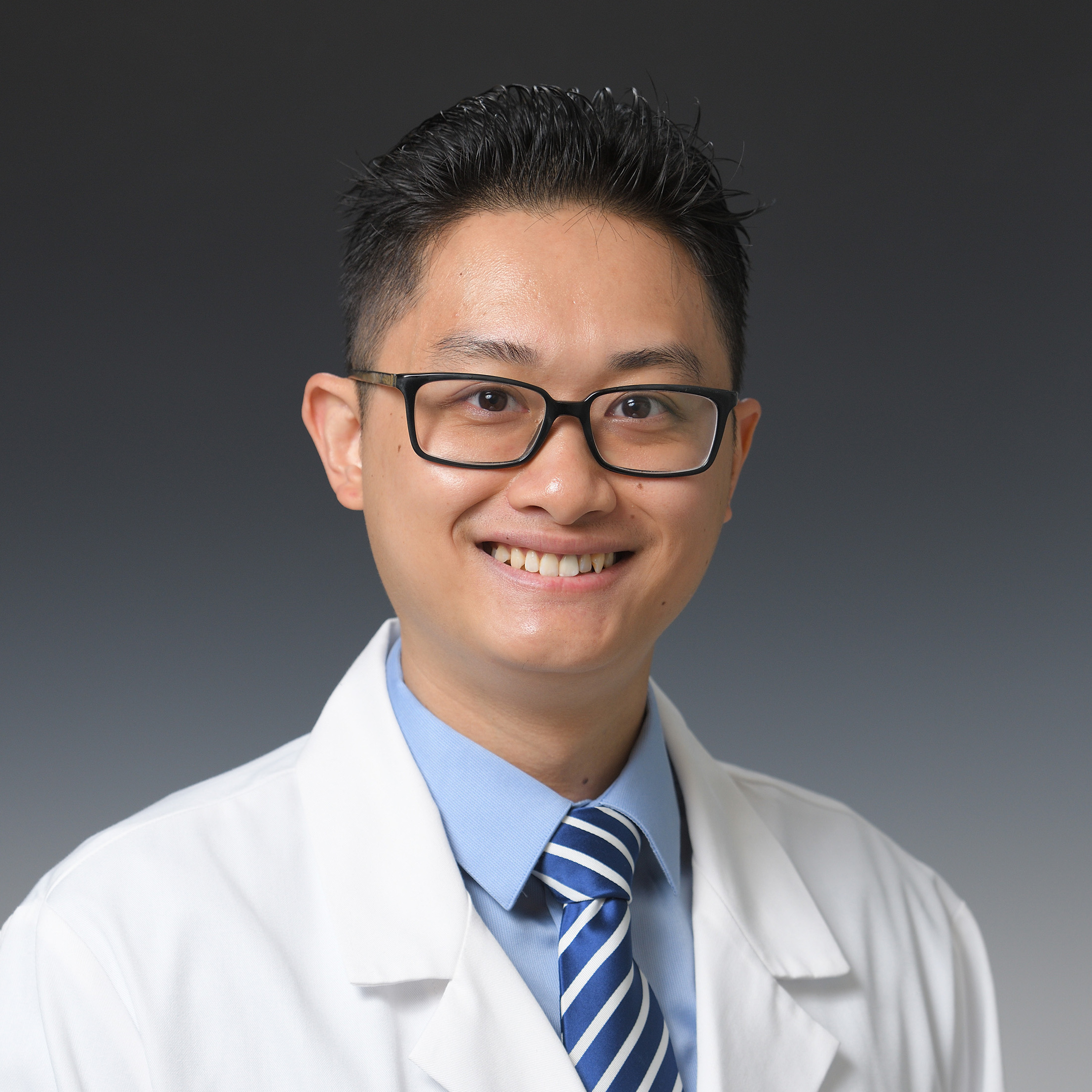  Raymond Xu portrait